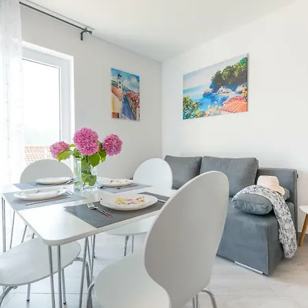 Apartman Pezo *